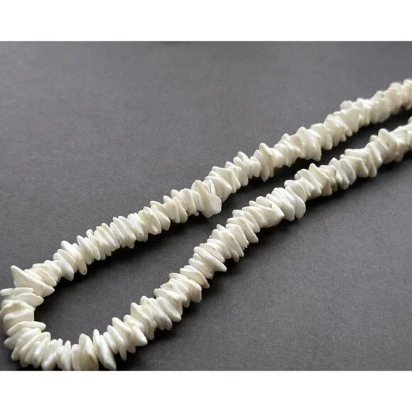 Shell bead, faux beige and white pearls, Olive shell pendant necklace set of 4 - Picture 8 of 10